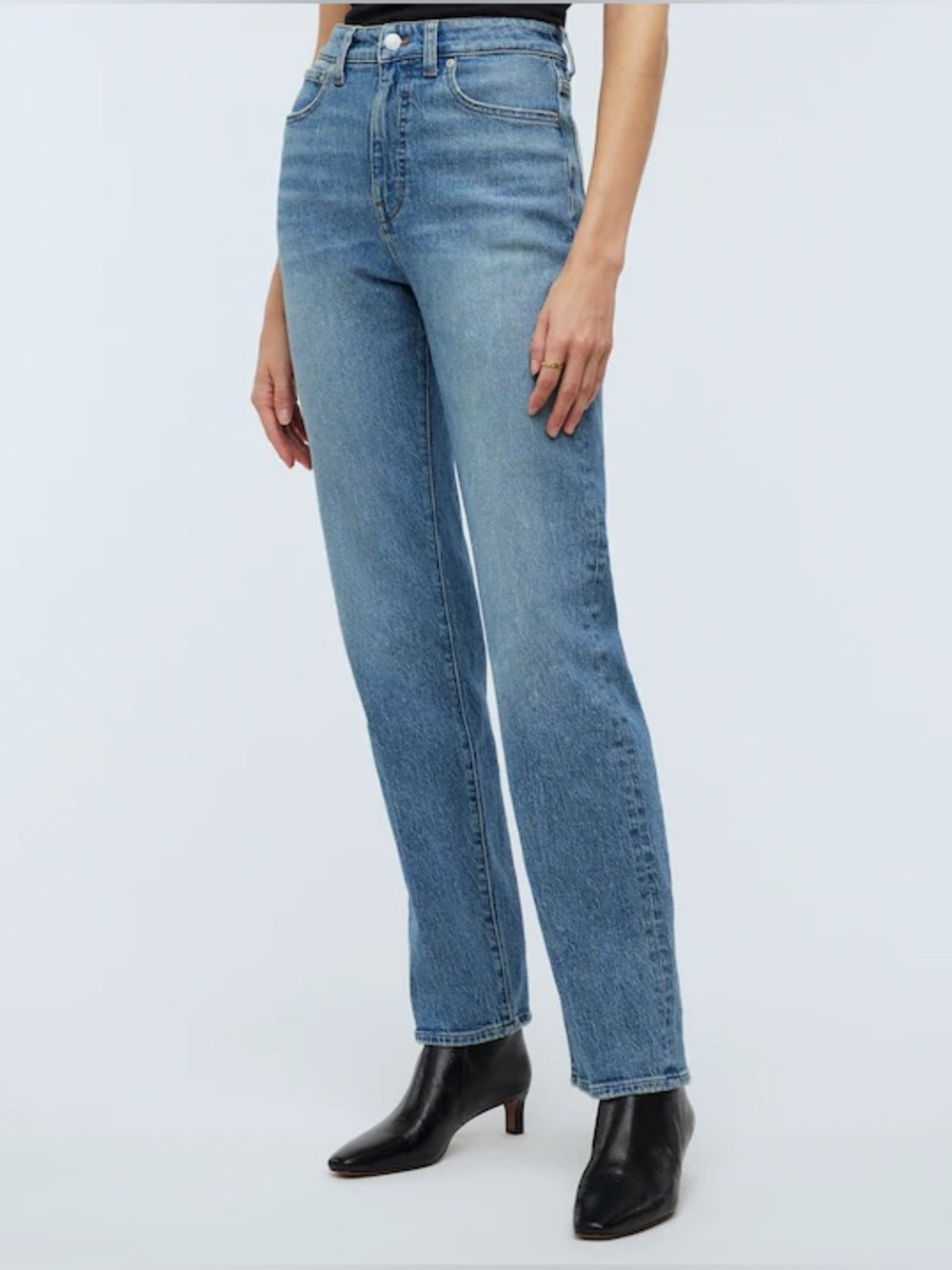 Madewell The Tall '90s Straight Jean in Rondell Wash
